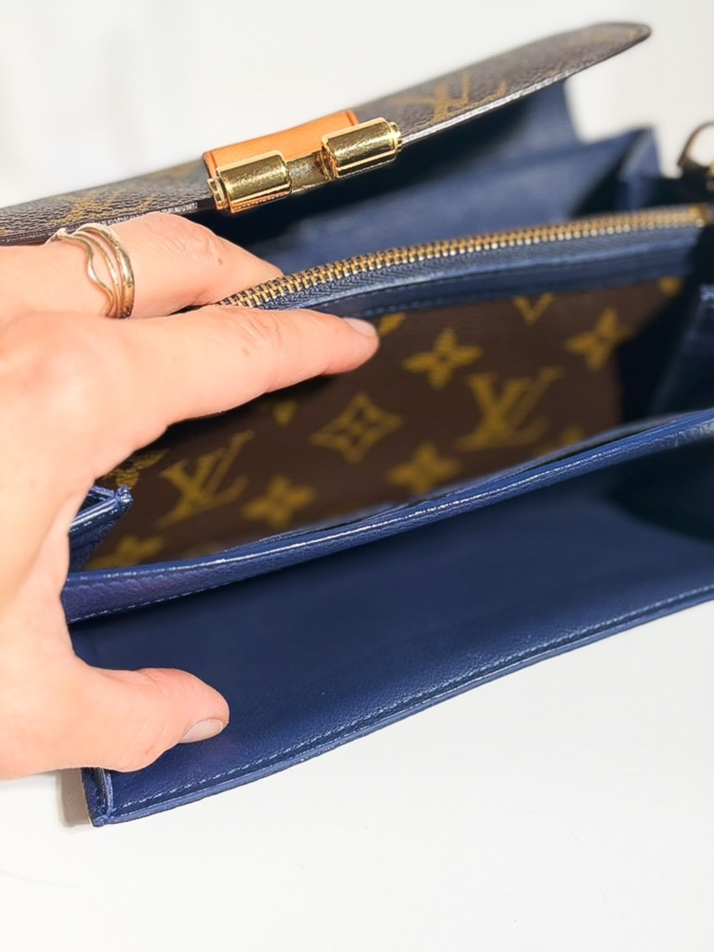 Louis Vuitton Monogram Elysee Wallet Navy with strap attachment - Picture 6 of 11